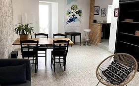 Agreable Maison De Ville Avec Patio
